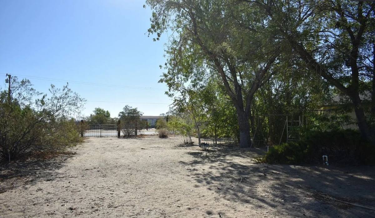 House for rent at 6112 Norman Court, Inyokern, CA 93527