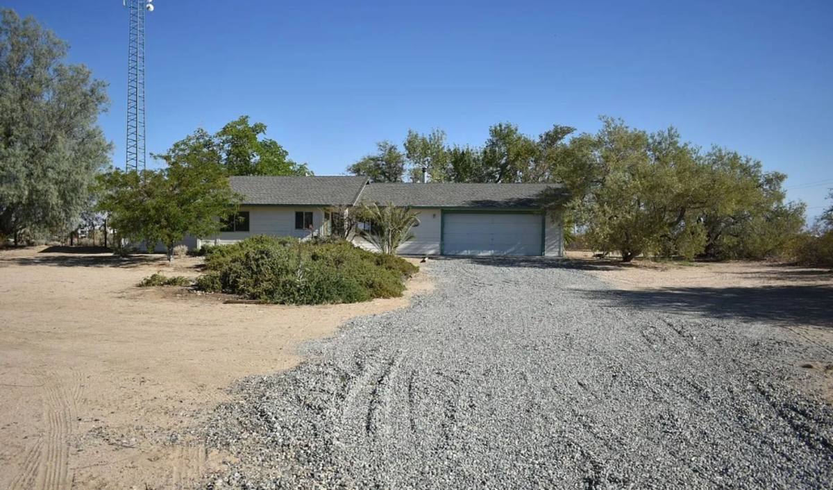 House for rent at 6112 Norman Court, Inyokern, CA 93527