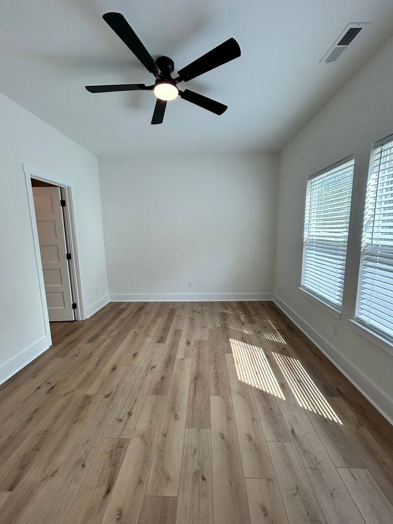 House for rent at 931 Old Lower Mill Rd, Hixson, TN 37343