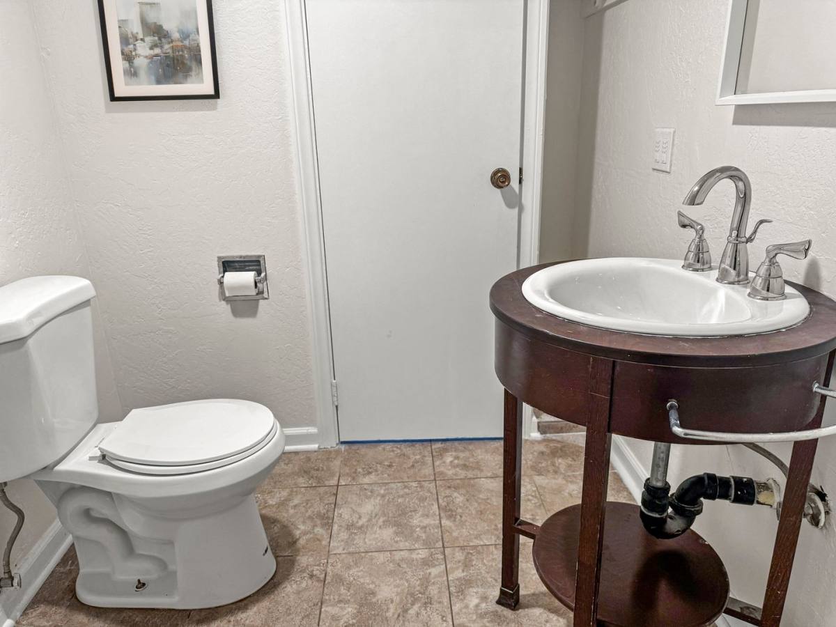 Apartment for rent at 2592 Yucca Rd, Oceanside, CA 92054