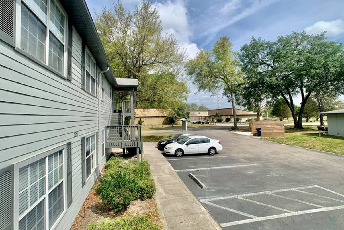 Apartment for rent at 2304 SW 35th Place, Gainesville, FL 32608