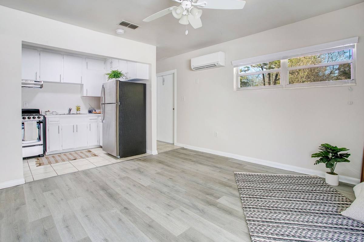 Apartment for rent at 1820 NW 10th St, Gainesville, FL 32609