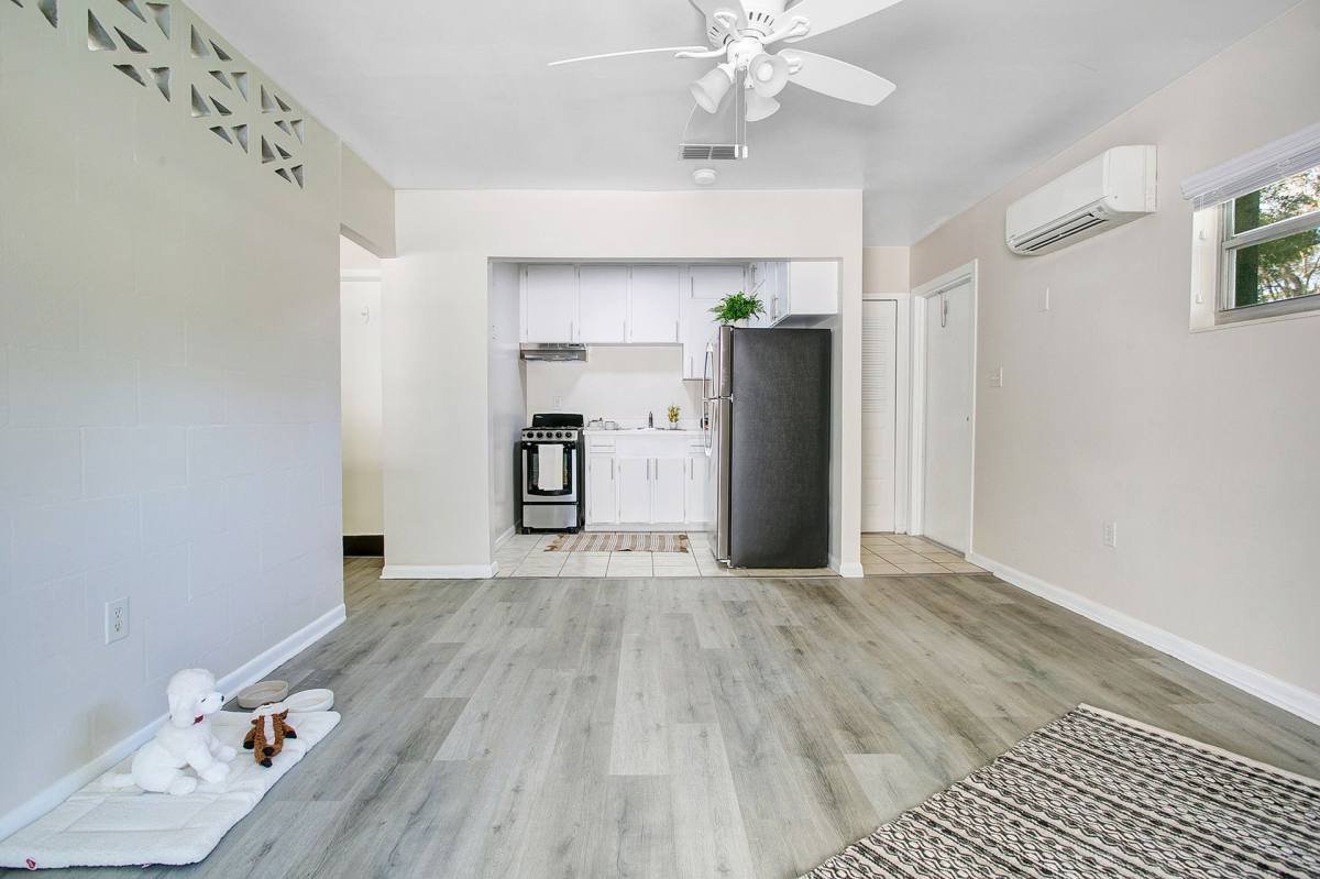 Apartment for rent at 1820 NW 10th St, Gainesville, FL 32609