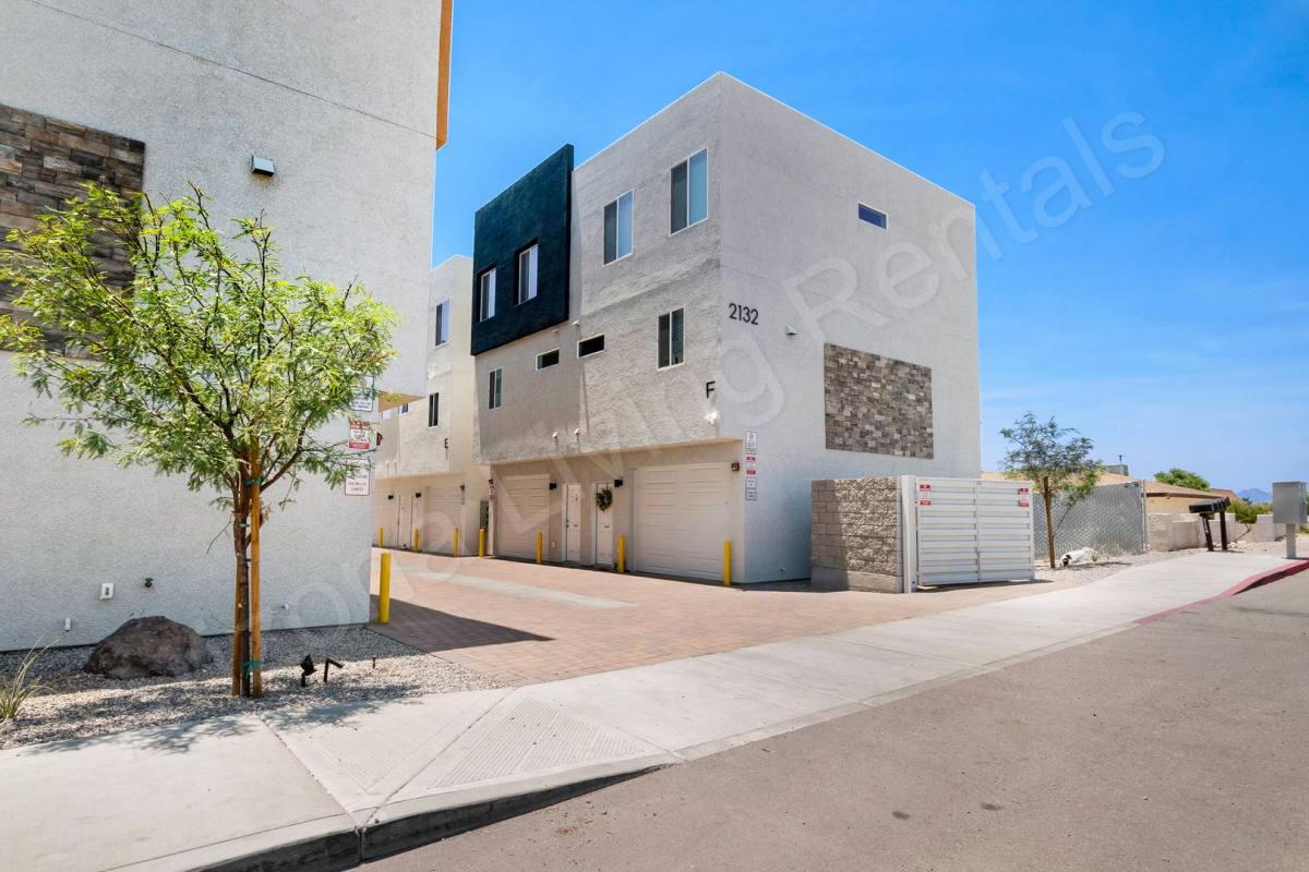 Apartment for rent at 2132 Moyo Dr, Lake Havasu City, AZ 86403