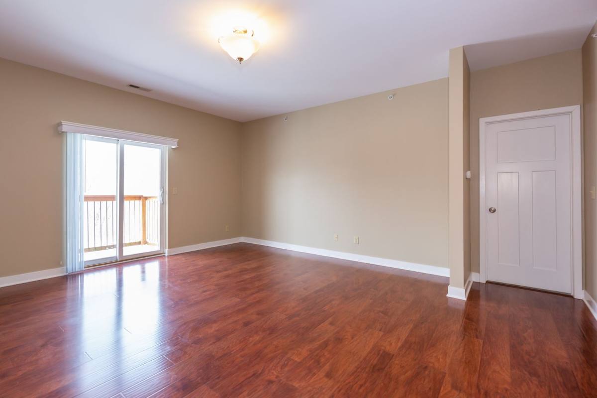 Apartment for rent at 2179 Sycamore Rd, Dekalb, IL 60115