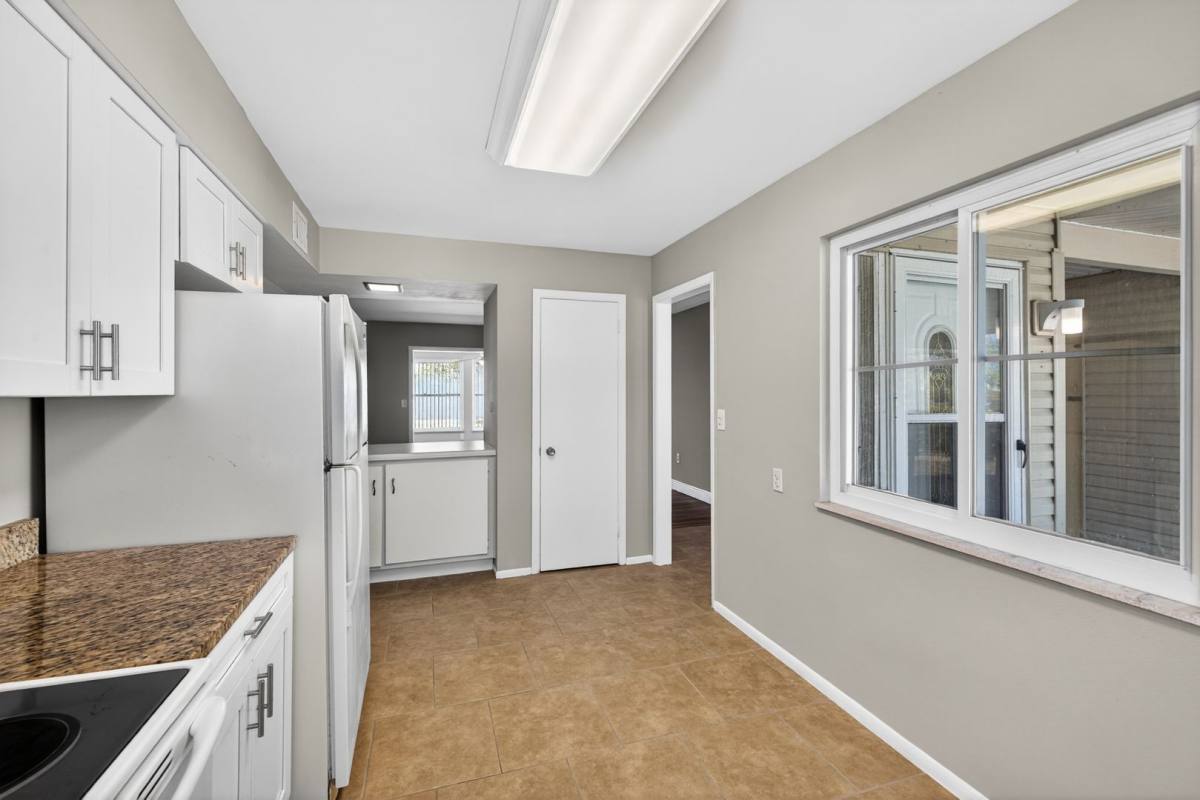 House for rent at 1528 Chevy Chase Dr, Sun City Center, FL 33573