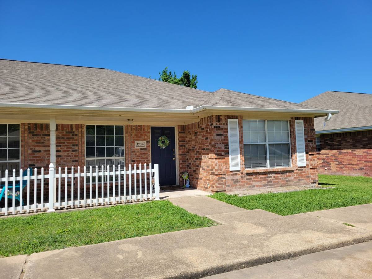 House for rent at 1704 Rock Hollow Loop, Bryan, TX 77807