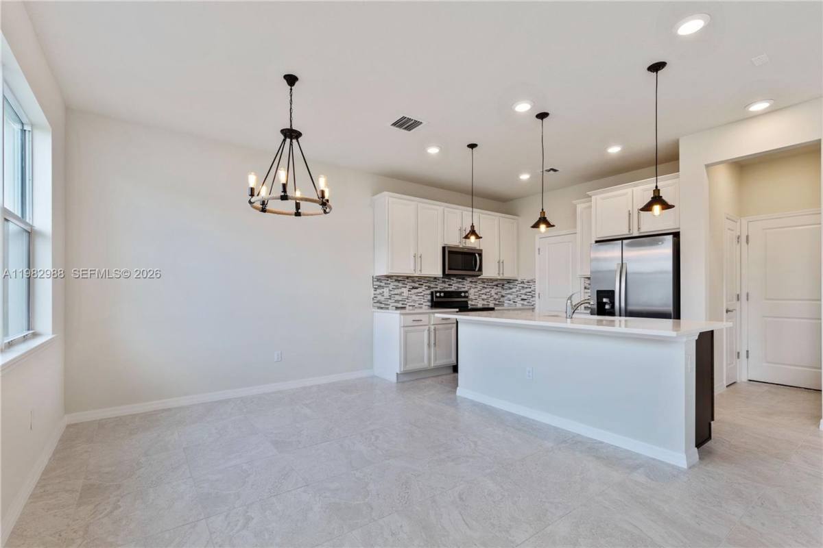 Townhouse for rent at 1455 Silk Oak Dr, Hollywood, FL 33021