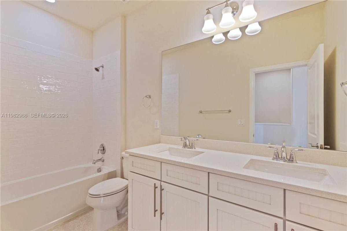 Townhouse for rent at 1455 Silk Oak Dr, Hollywood, FL 33021