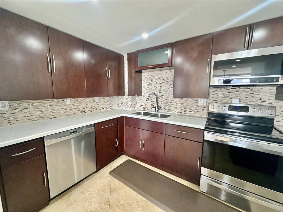 Condo for rent at 3180 S Ocean Dr, Hallandale, FL 33009