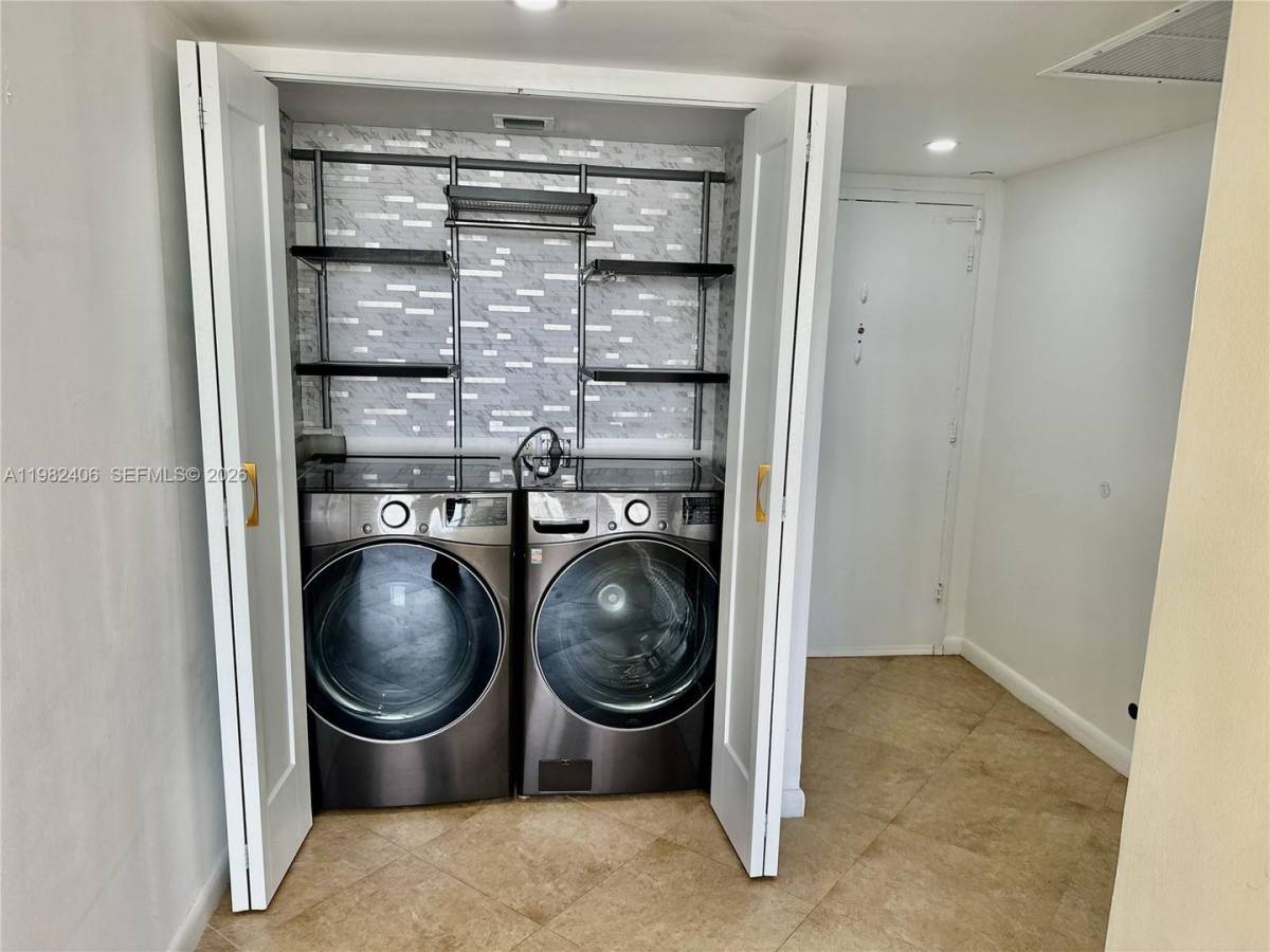 Condo for rent at 3180 S Ocean Dr, Hallandale, FL 33009