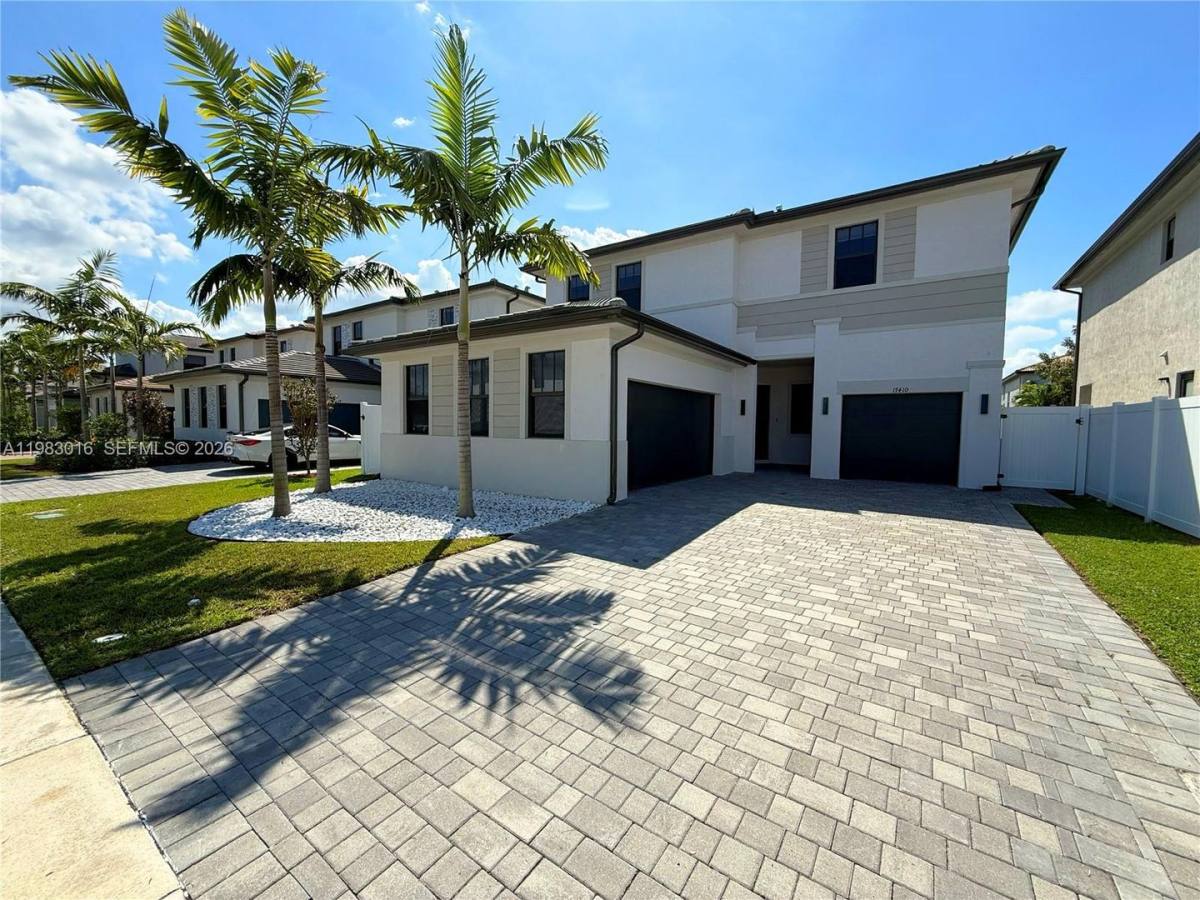 House for rent at 17410 SW 46th St, Hollywood, FL 33029