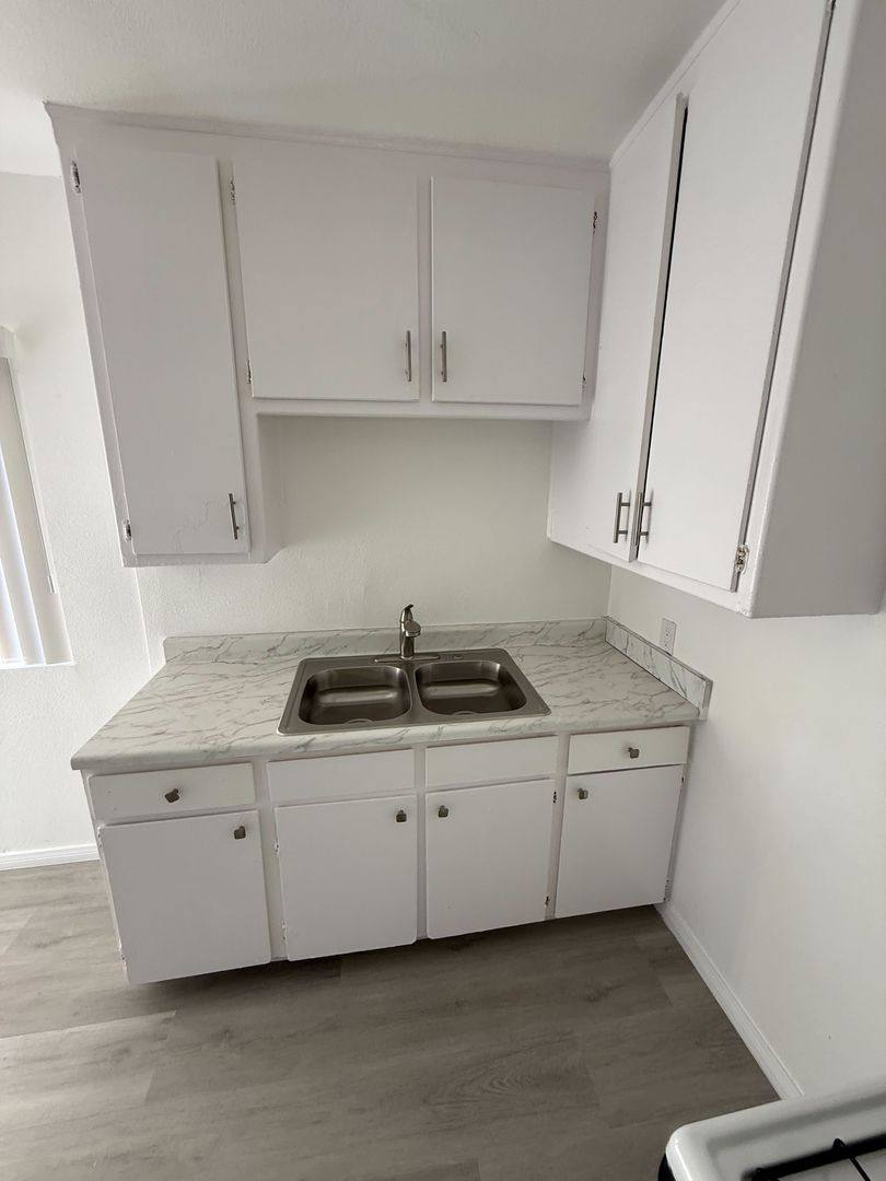 Apartment for rent at 2109-2209 W Myrtle St, Santa Ana, CA 92703