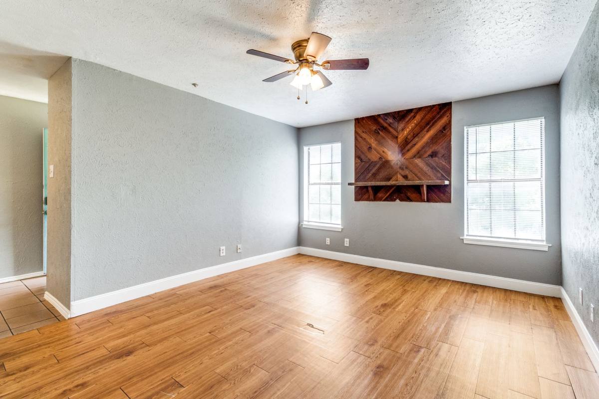 Apartment for rent at 2354 Little Pocket Rd, Dallas, TX 75228