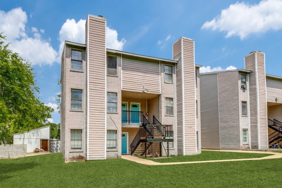 Apartment for rent at 2354 Little Pocket Rd, Dallas, TX 75228