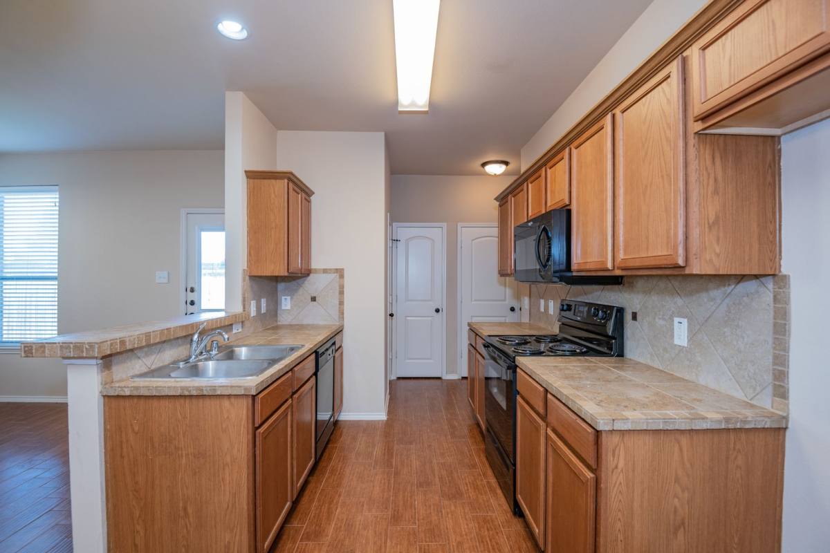 Townhouse for rent at 1426 Piedmont Dr, Mansfield, TX 76063