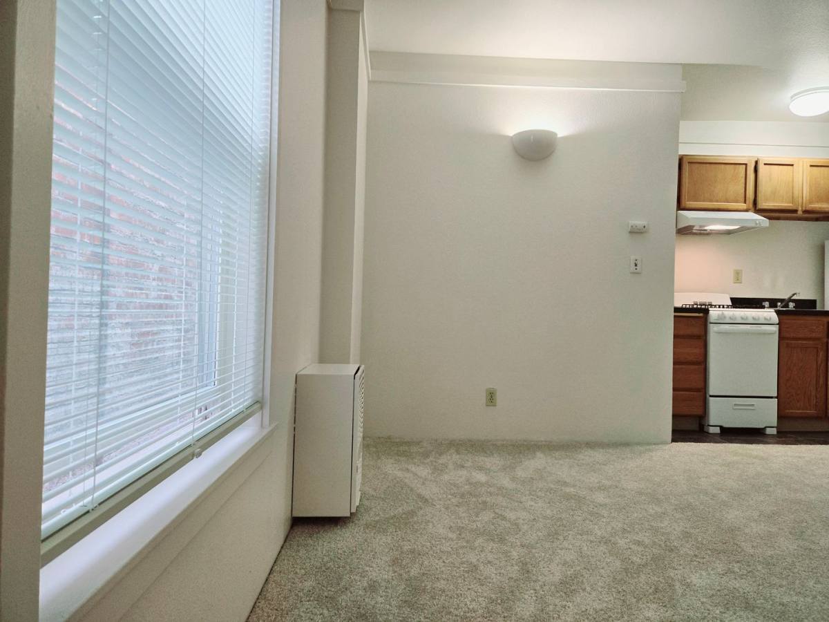 Apartment for rent at 1529 Boylston Ave, Seattle, WA 98122