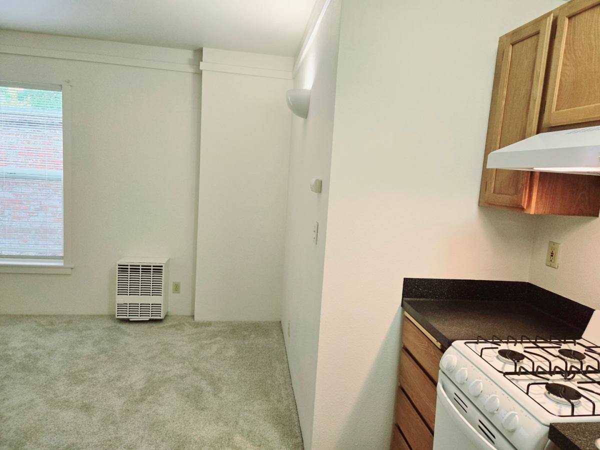 Apartment for rent at 1529 Boylston Ave, Seattle, WA 98122