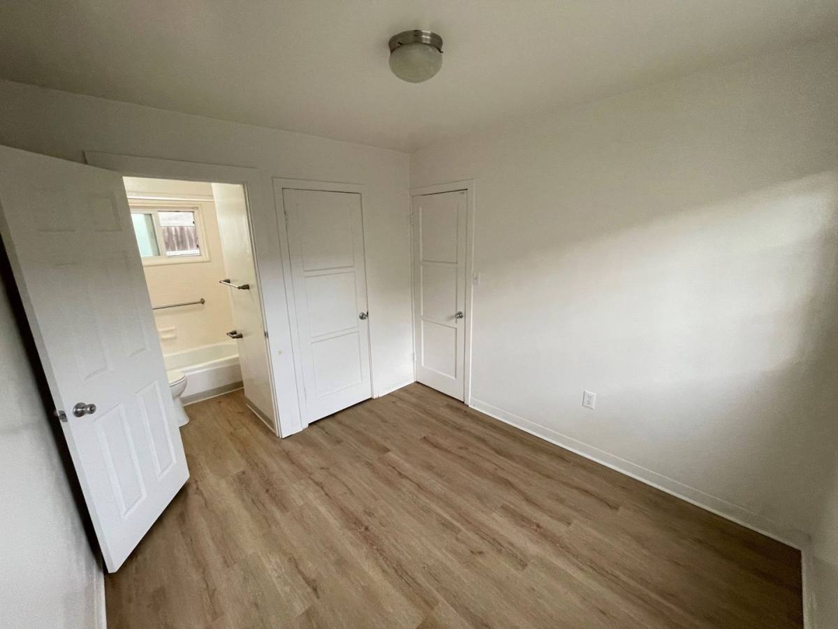 Apartment for rent at 134 S Crimea A-D, Ventura, CA 93001