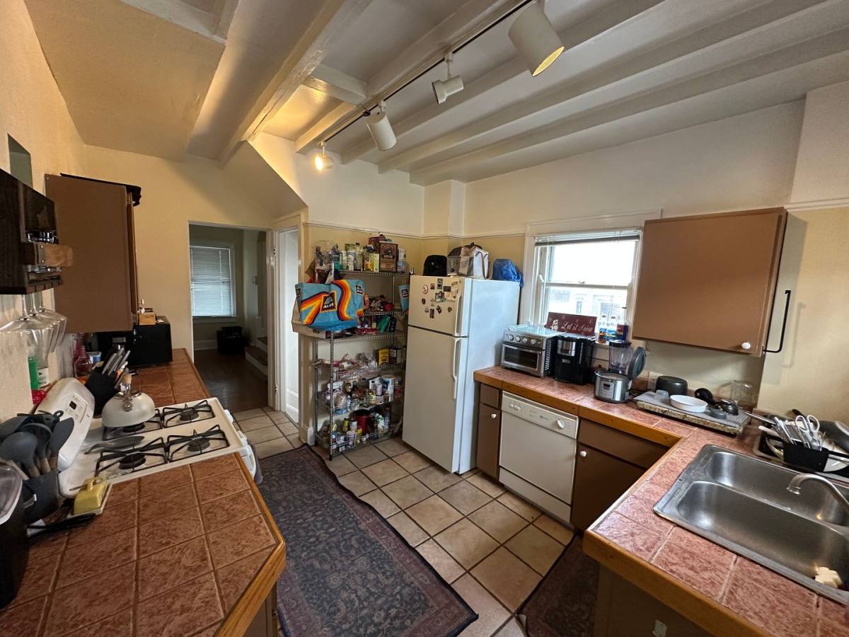 Apartment for rent at 3256 Glendora, Cincinnati, OH 45220
