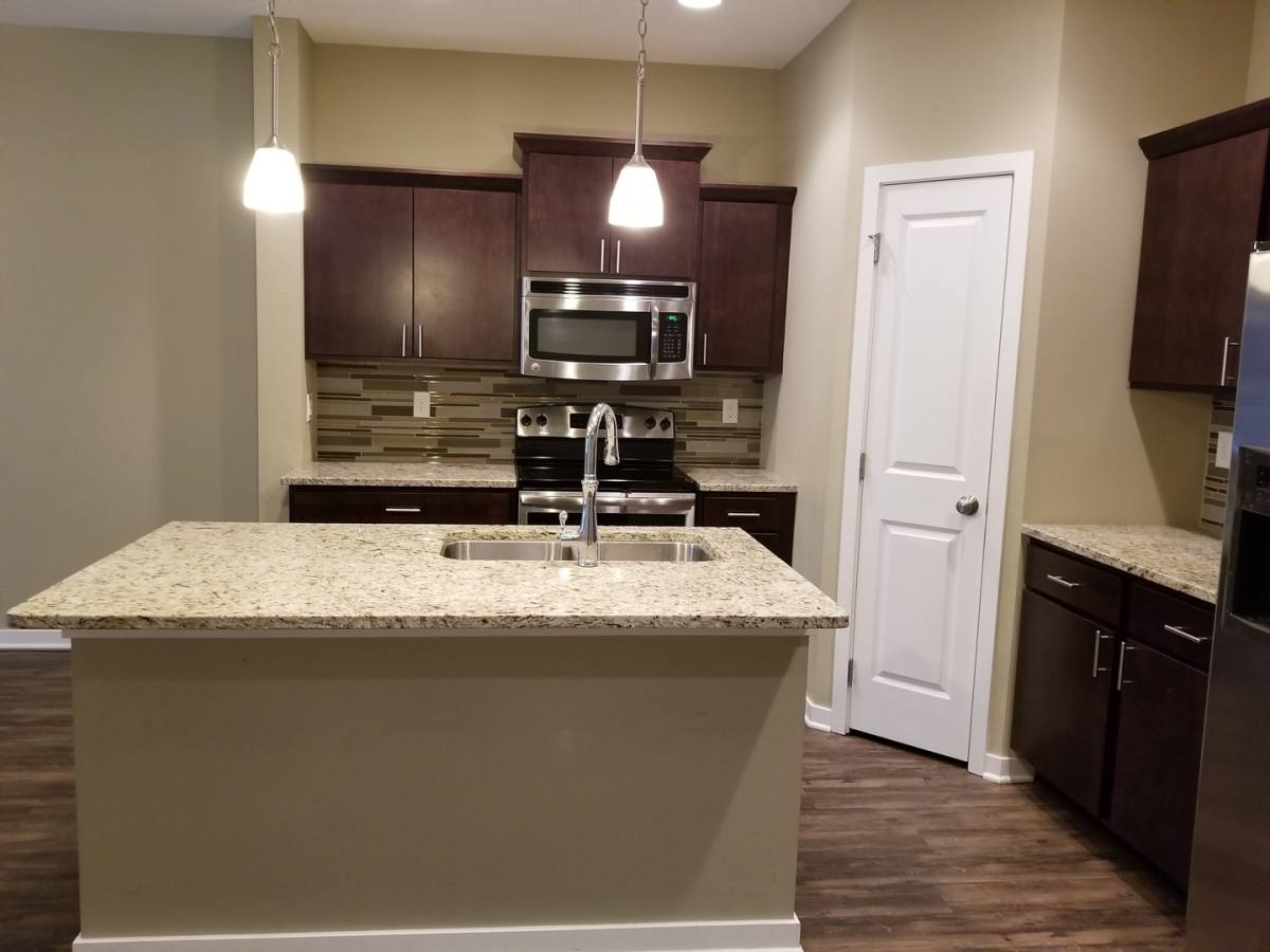 Townhouse for rent at 9061 Burkwood Dr, West Des Moines, IA 50266