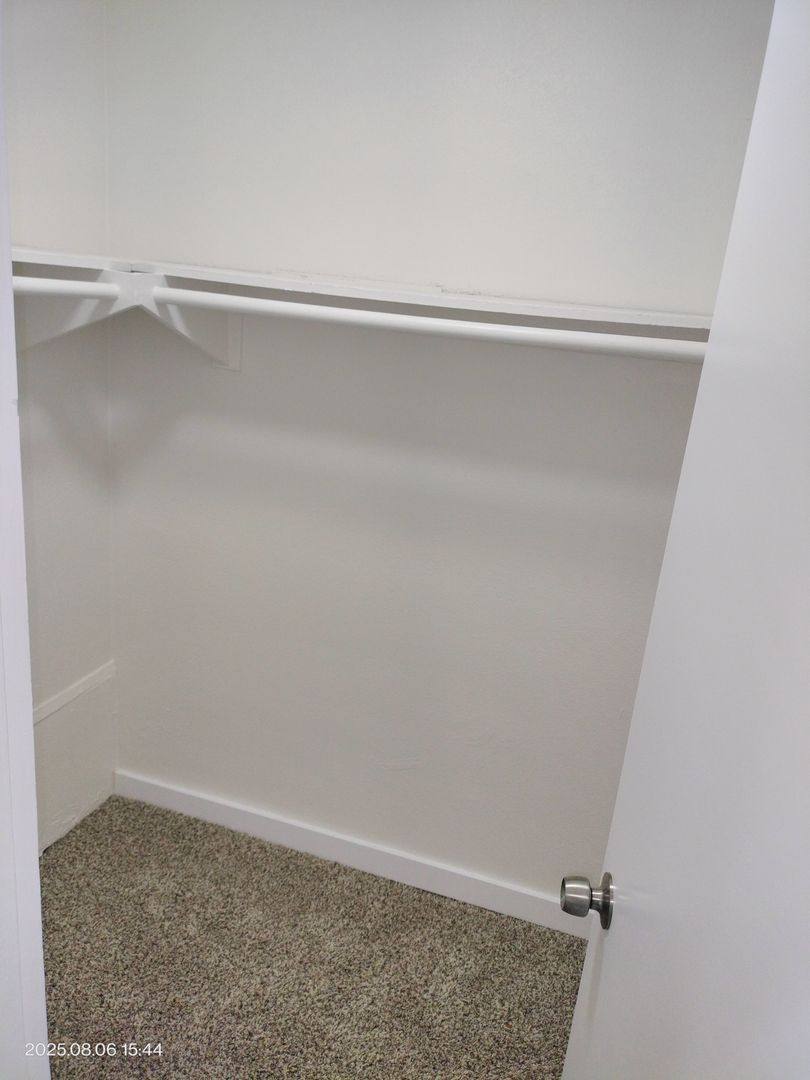 Apartment for rent at 12511 Morningside Ave, Garden Grove, CA 92843