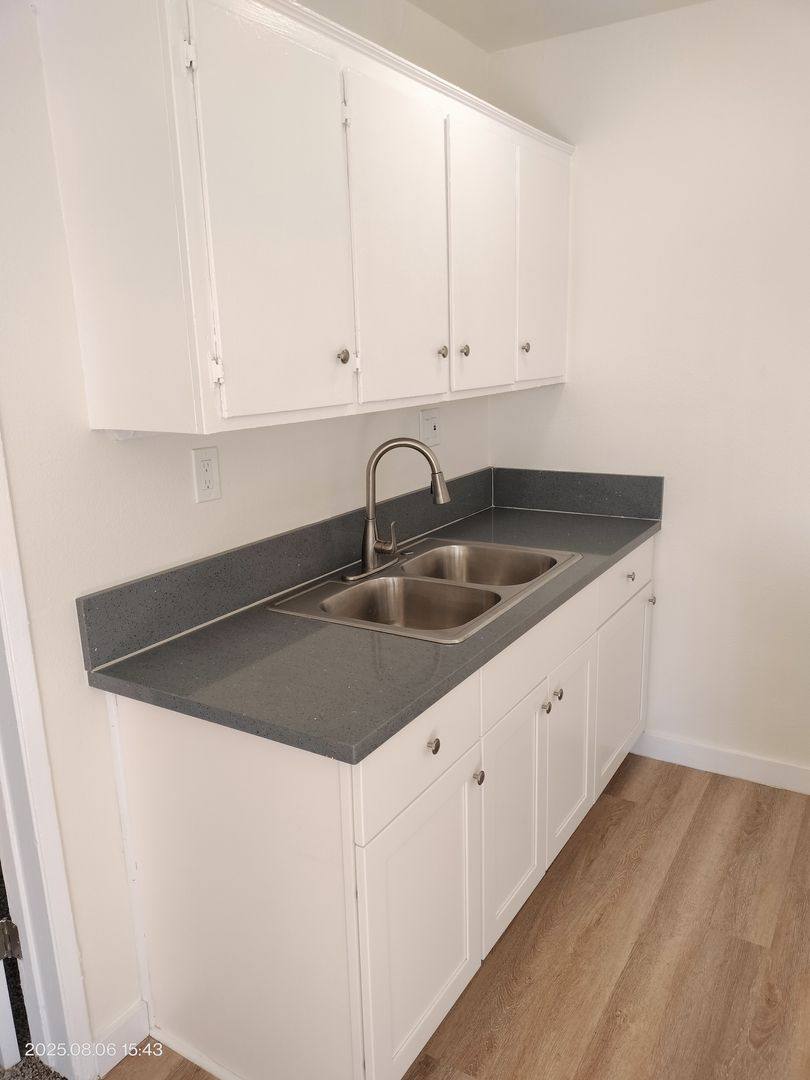 Apartment for rent at 12511 Morningside Ave, Garden Grove, CA 92843