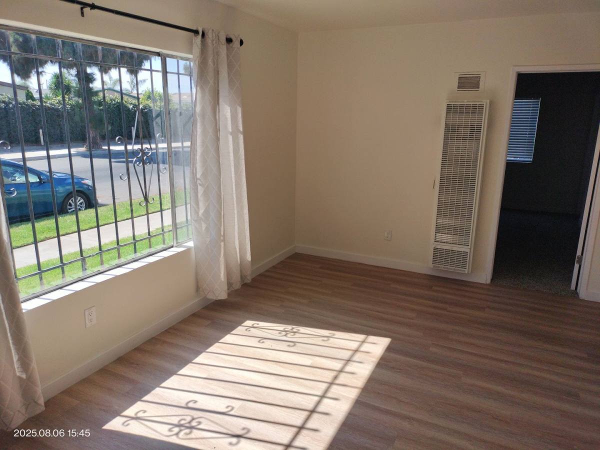 Apartment for rent at 12511 Morningside Ave, Garden Grove, CA 92843