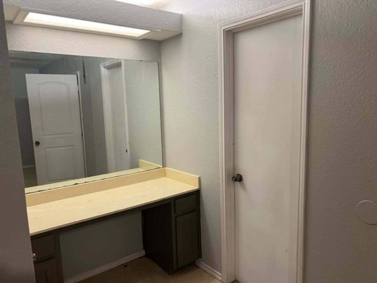 House for rent at 1712 San Rafael St, Fort Worth, TX 76134