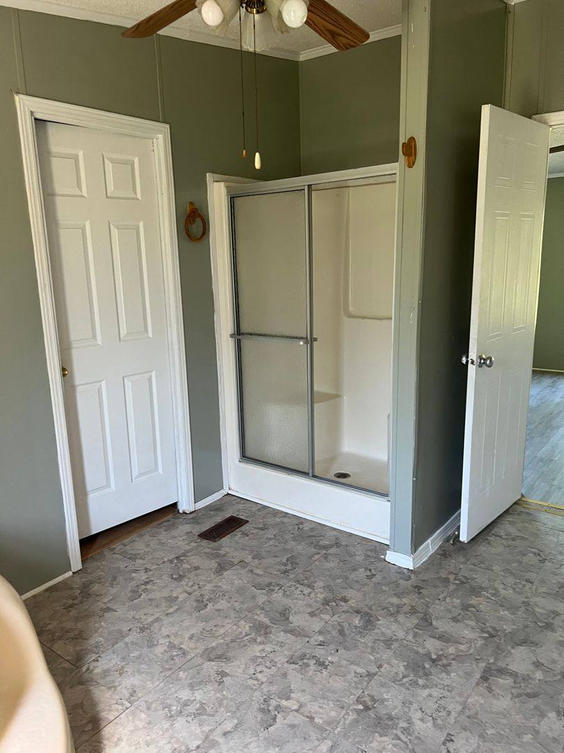 House for rent at 12018 County Line Rd, Moundville, AL 35474