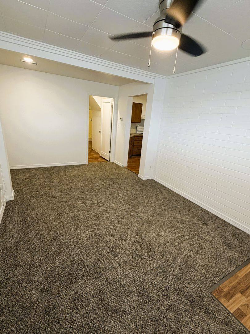 Apartment for rent at 265 N Oregon St, Ontario, OR 97914