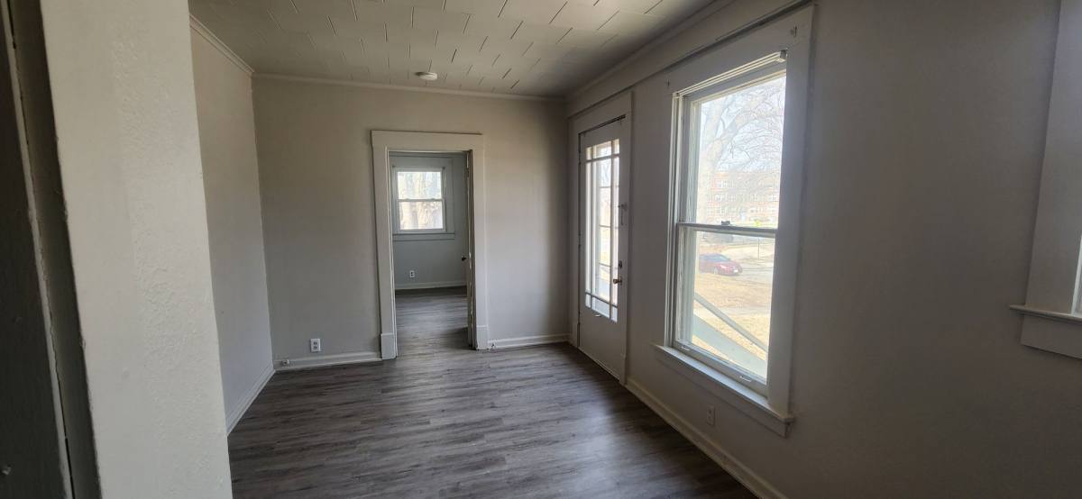 Apartment for rent at 1144 36th St, Des Moines, IA 50311