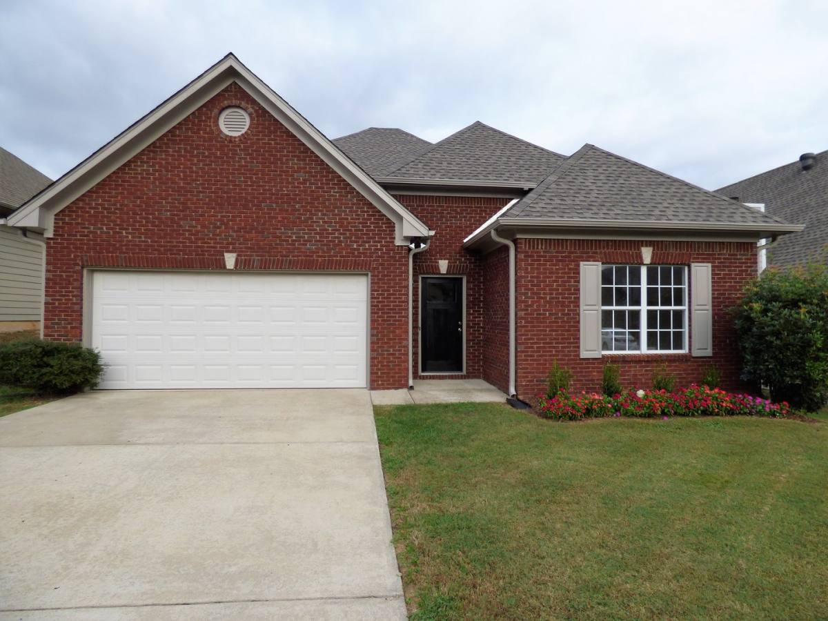 House for rent at 951 Savannah Lane, Calera, AL 35040
