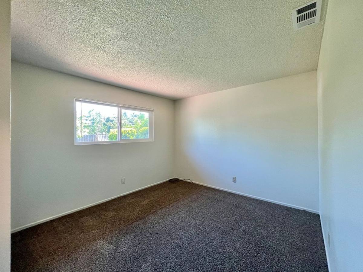 Apartment for rent at 1751-1753 E St, Napa, CA 94558
