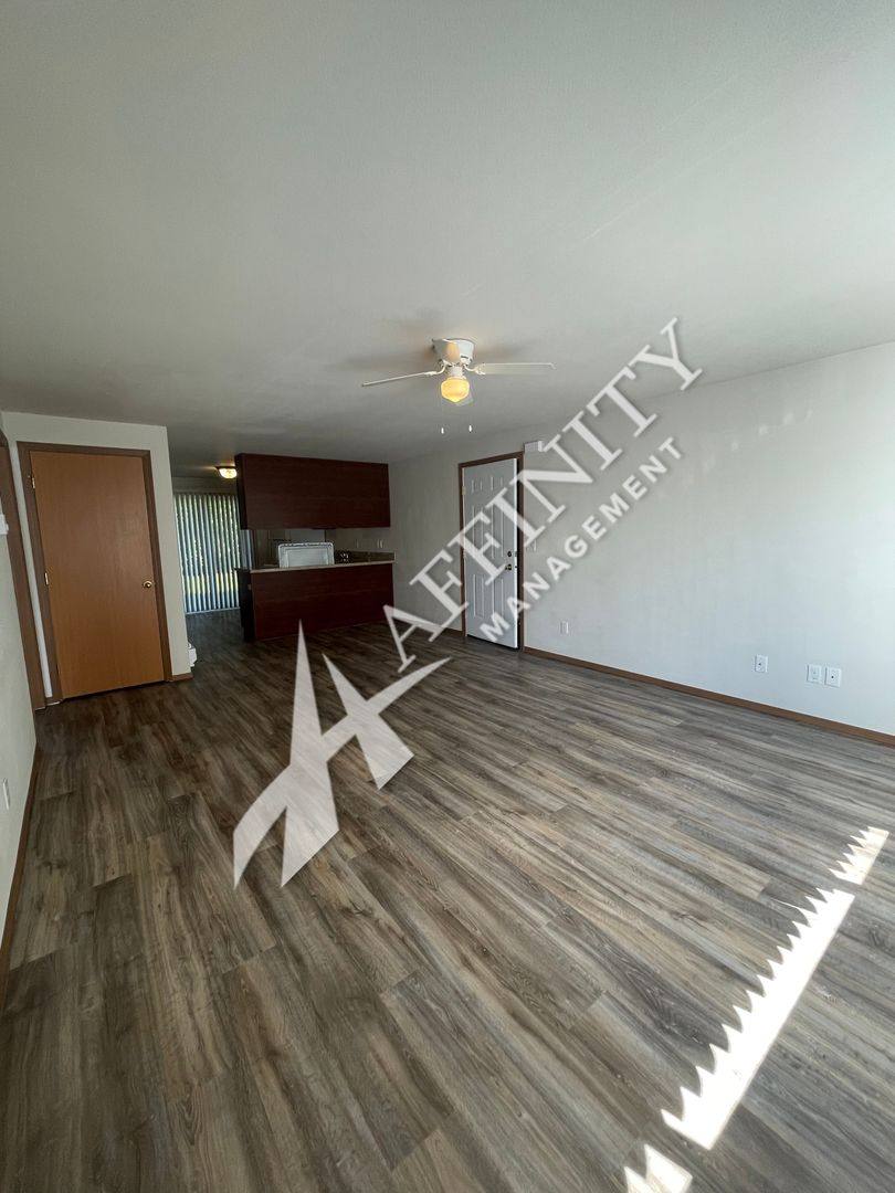 Apartment for rent at 4016 84th St E, Tacoma, WA 98446