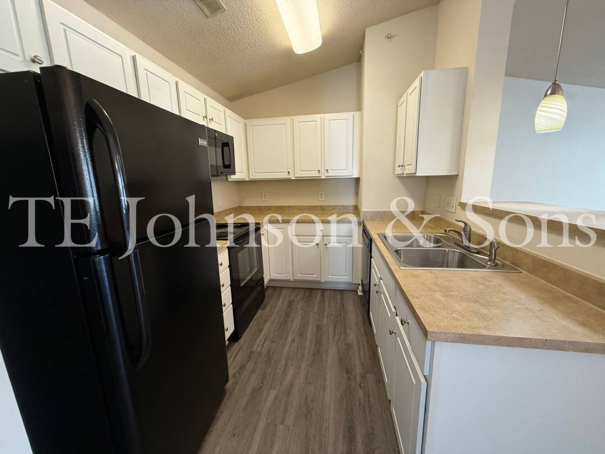 Condo for rent at 3761-301 Holmes Creek Place, Winston Salem, NC 27127