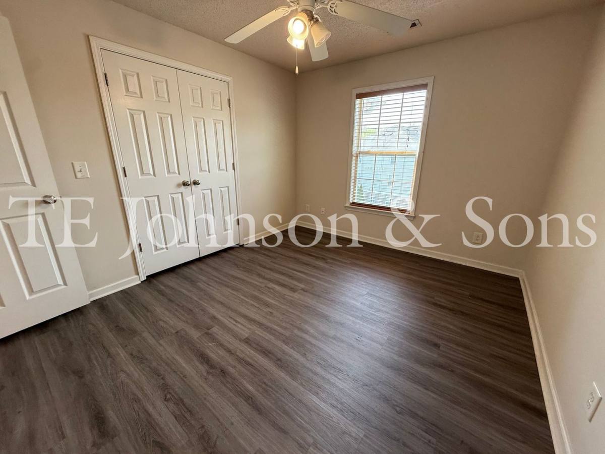 Condo for rent at 3761-301 Holmes Creek Place, Winston Salem, NC 27127