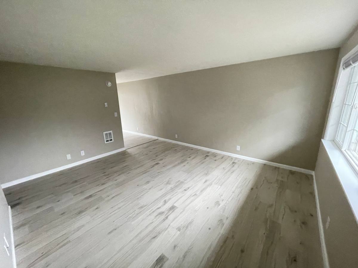 Apartment for rent at 8th St NW, Salem, OR 97304
