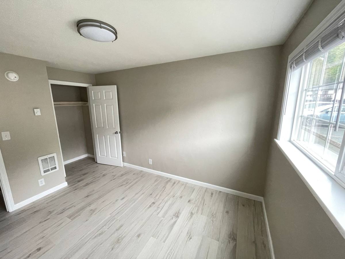 Apartment for rent at 8th St NW, Salem, OR 97304