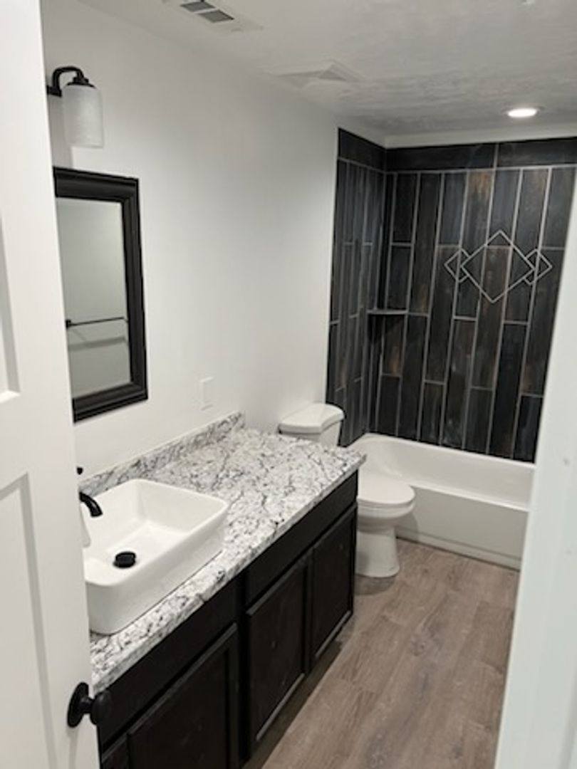 Apartment for rent at 780 N Lauritzen St, Hildale, UT 84784