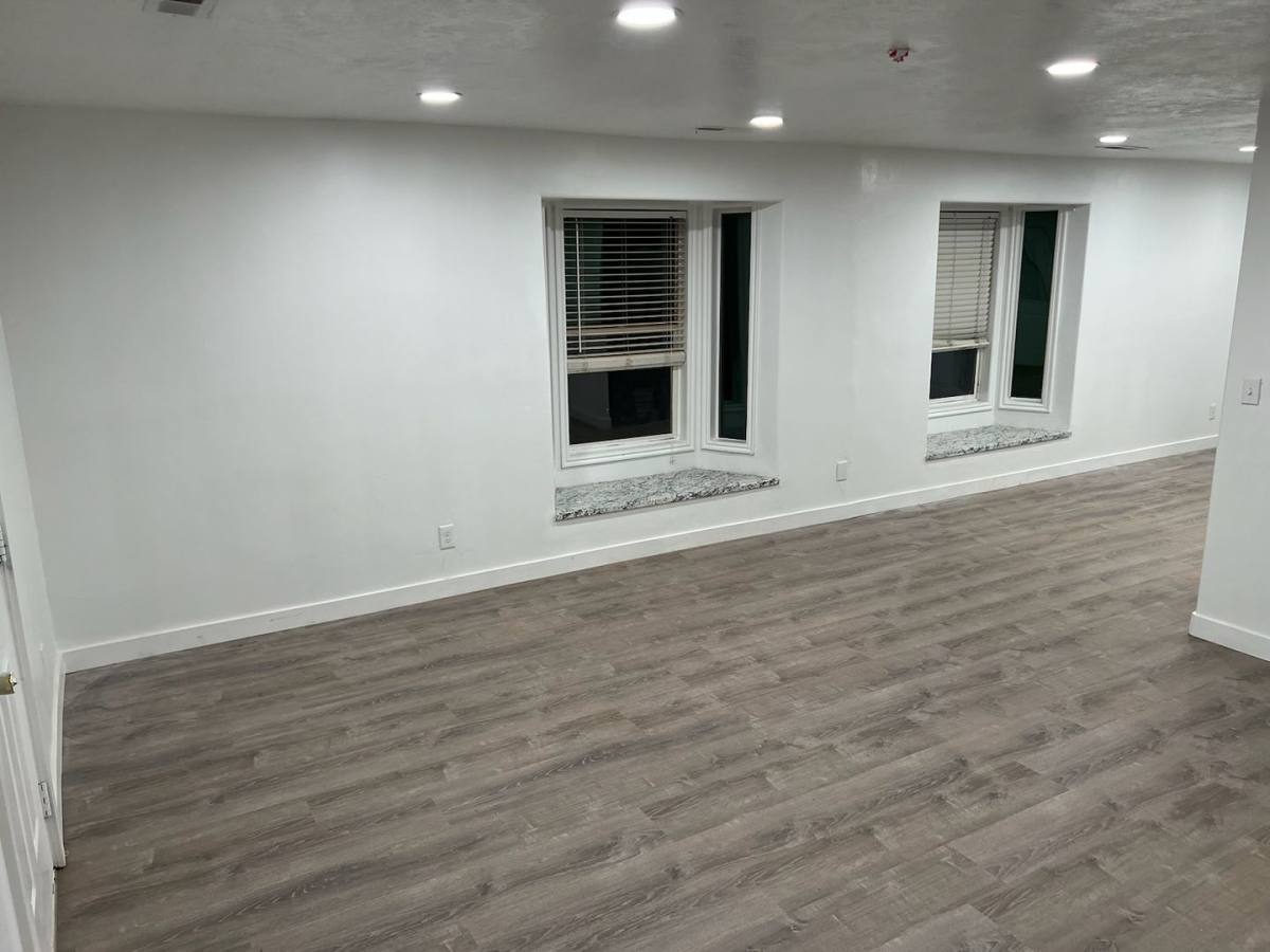Apartment for rent at 780 N Lauritzen St, Hildale, UT 84784