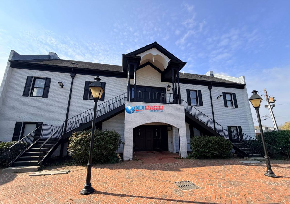 Apartment for rent at 147 N Main St, Jonesboro, GA 30236