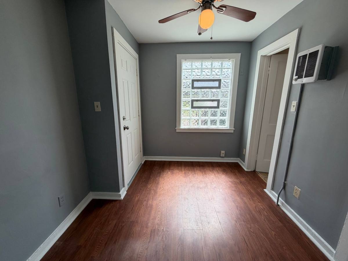 Apartment for rent at 1119 Johnston St, Akron, OH 44305