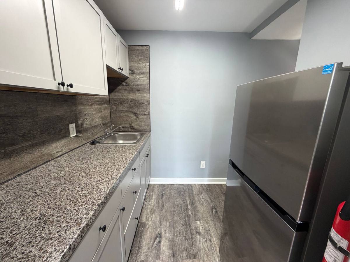 Apartment for rent at 1119 Johnston St, Akron, OH 44305