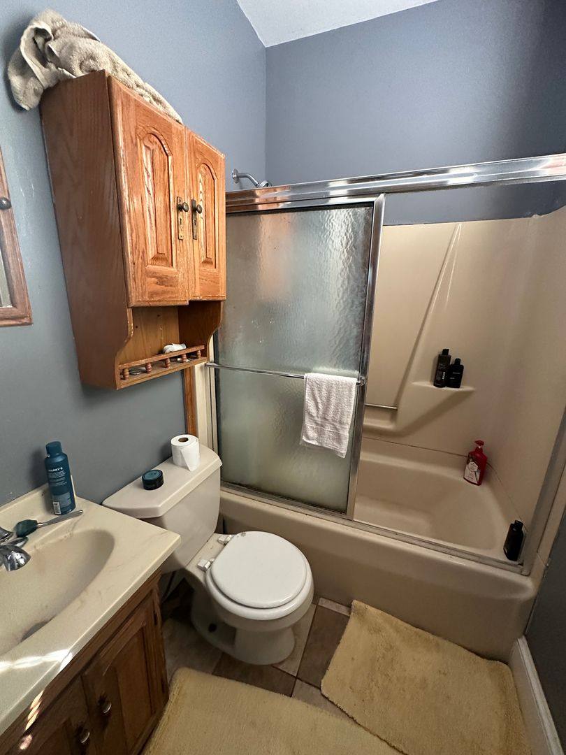 House for rent at 2317 Flora St, Cincinnati, OH 45219