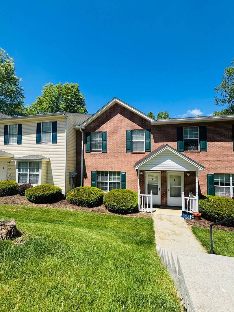 Townhouse for rent at 402 Laurence Lane, Blacksburg, VA 24060
