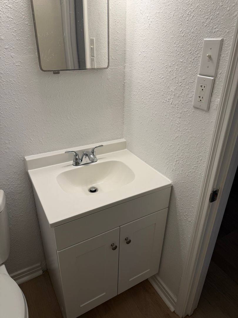 House for rent at 112 SW Murphy Rd, Burleson, TX 76028