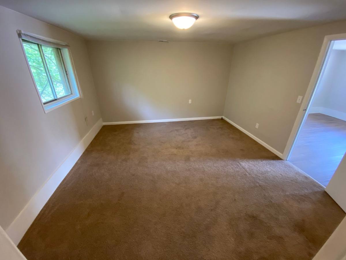 Apartment for rent at 1116-1118 Holloway St, Lafayette, IN 47905