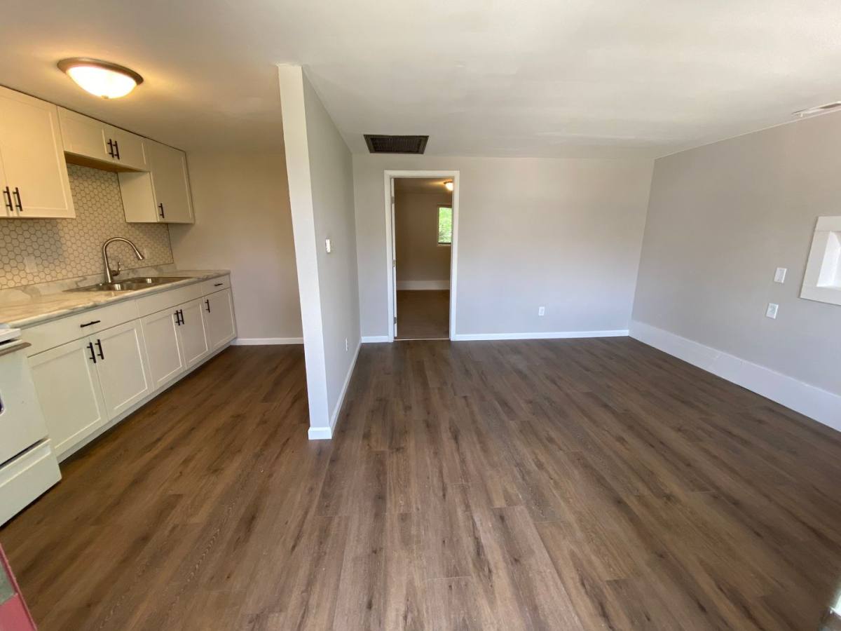 Apartment for rent at 1116-1118 Holloway St, Lafayette, IN 47905