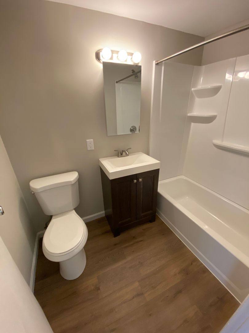 Apartment for rent at 1116-1118 Holloway St, Lafayette, IN 47905